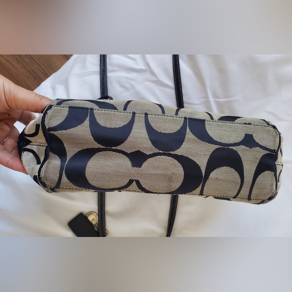 Black COACH Shoulder Bag - Picture 6 of 7
